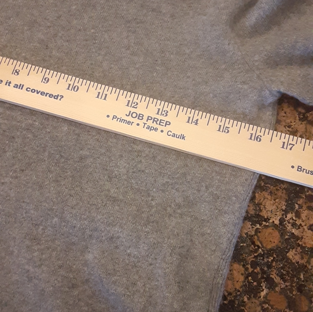 Banana republic gray sweater - Picture 5 of 6